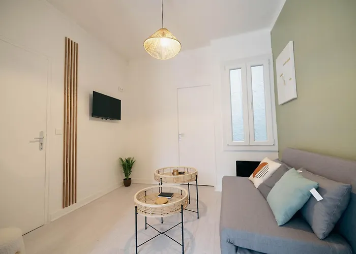 Apartment Verdant Oasis - Proche Du Centre - Wifi Gratuit - Parking A Proximite Lourdes