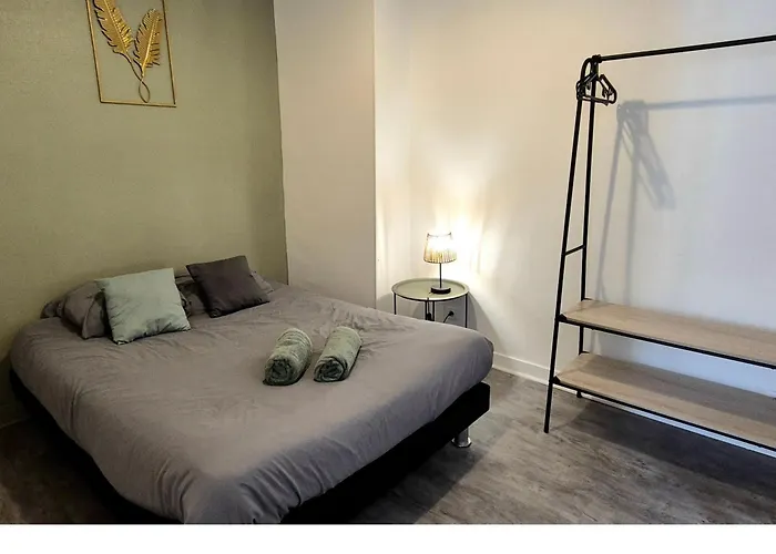 Apartment Verdant Oasis - Proche Du Centre - Wifi Gratuit - Parking A Proximite