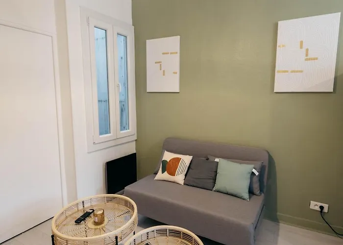 Апартаменты Verdant Oasis - Proche Du Centre - Wifi Gratuit - Parking A Proximite